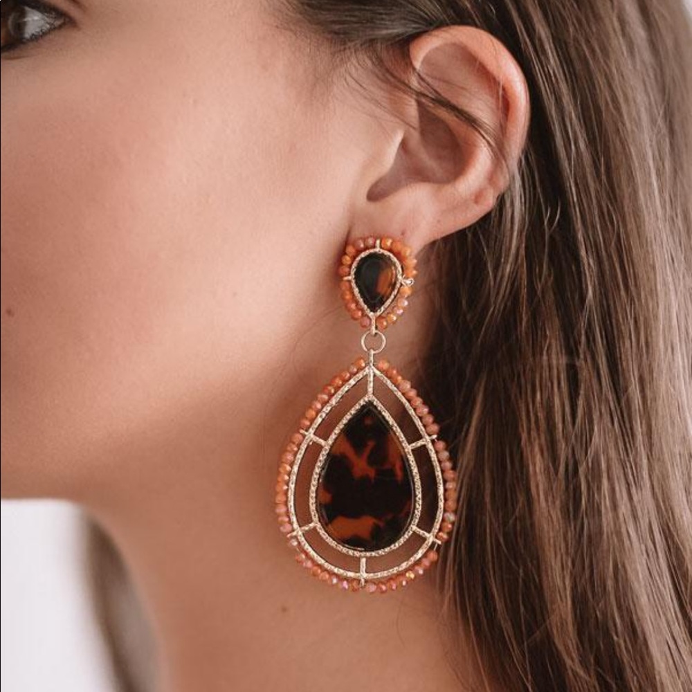 NWT Tres Jolie Earrings in Nectarine